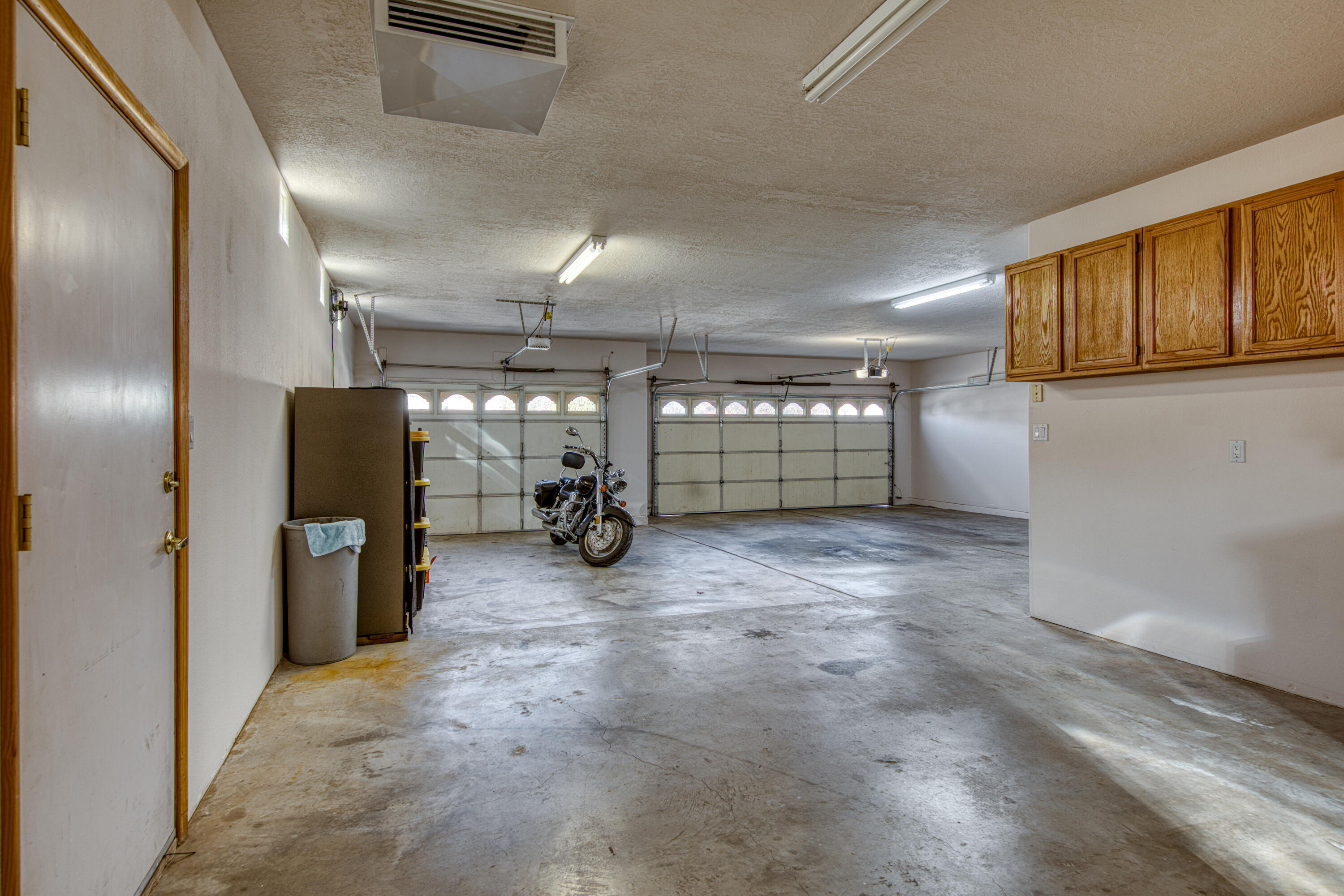 6732 Mariposa Place NW