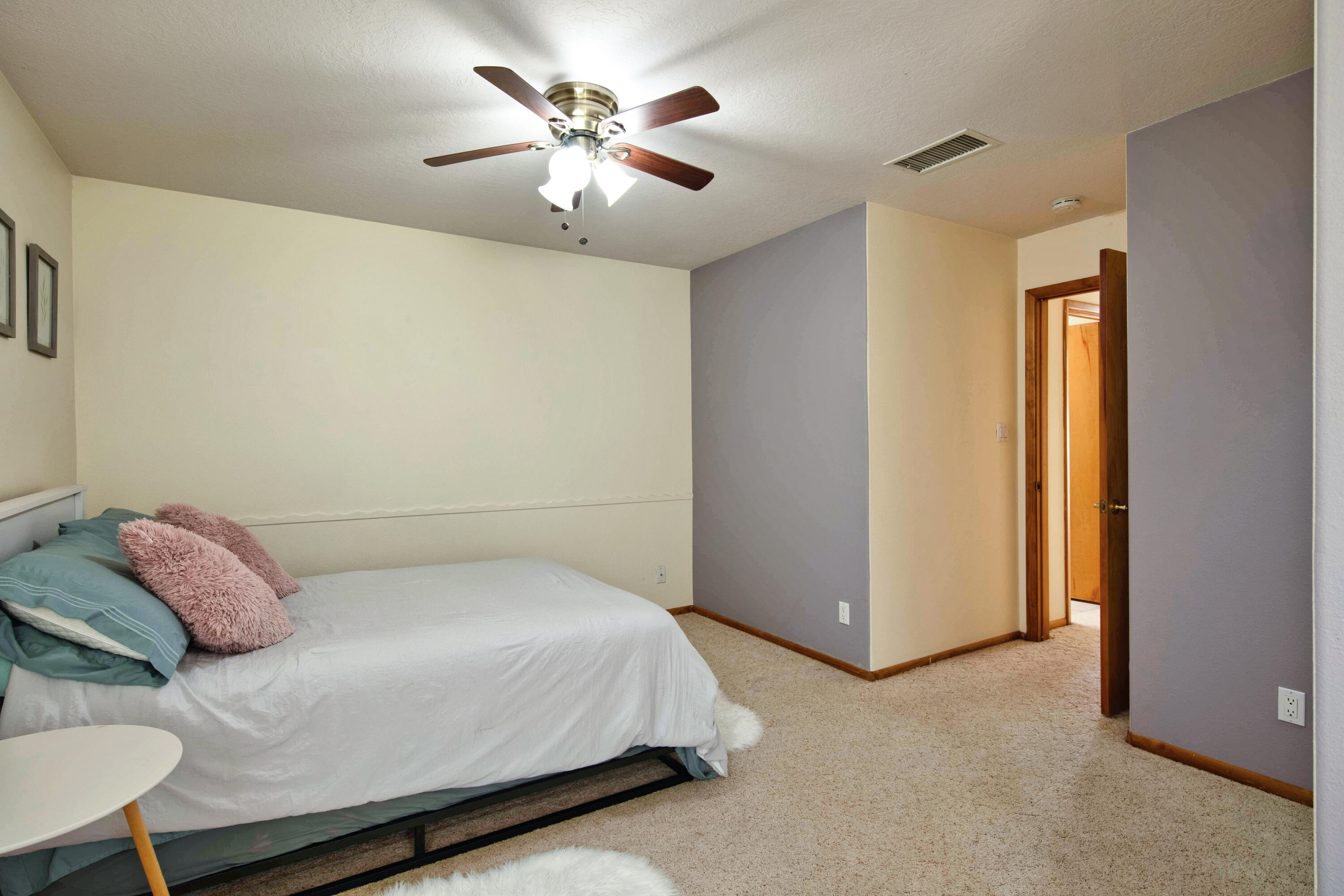 6732 Mariposa Place NW