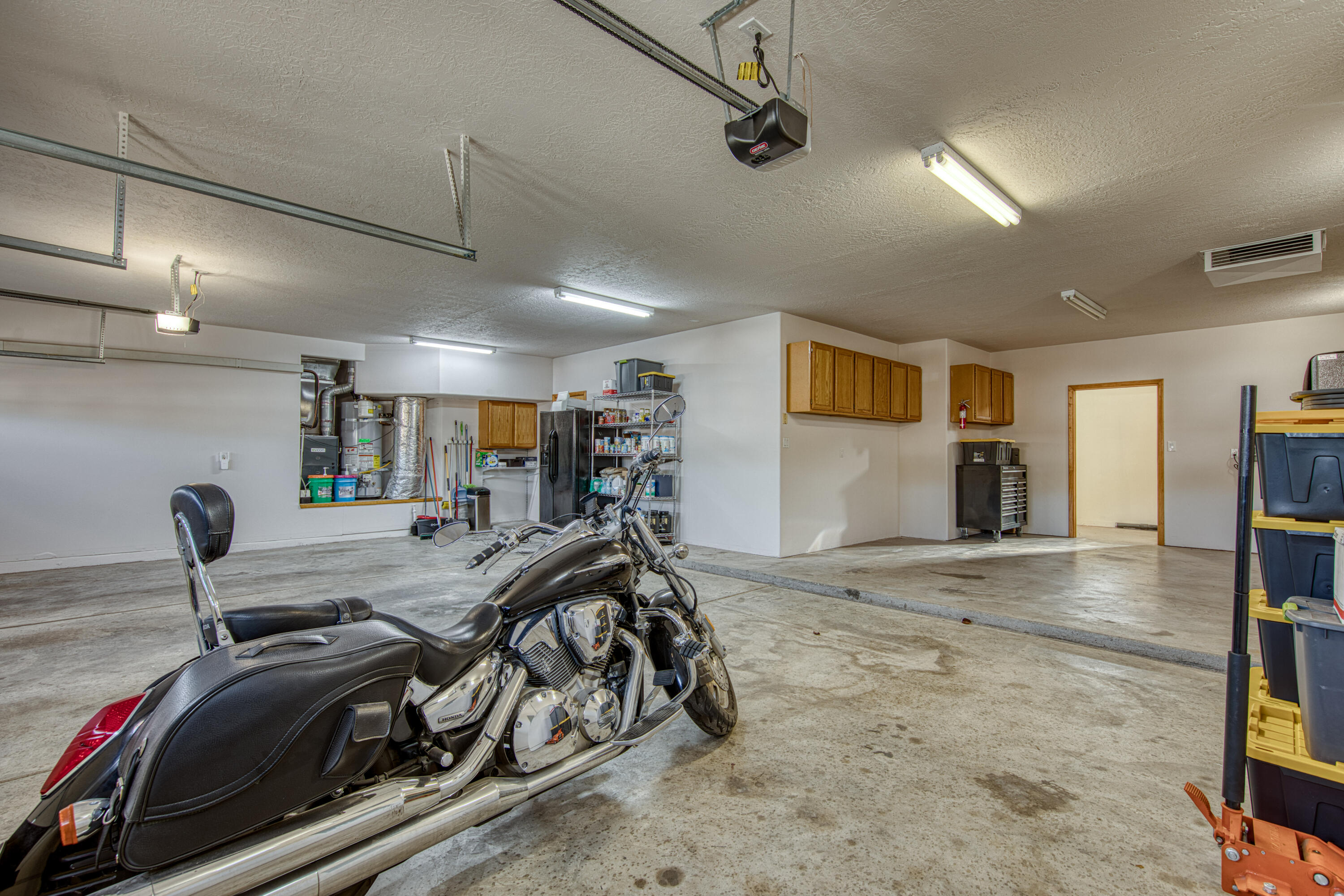 6732 Mariposa Place NW