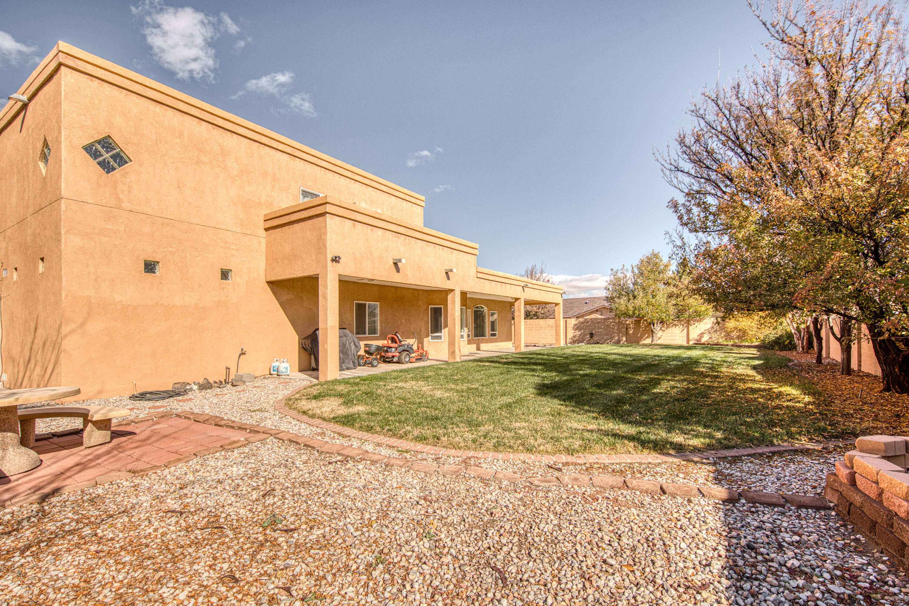 6732 Mariposa Place NW