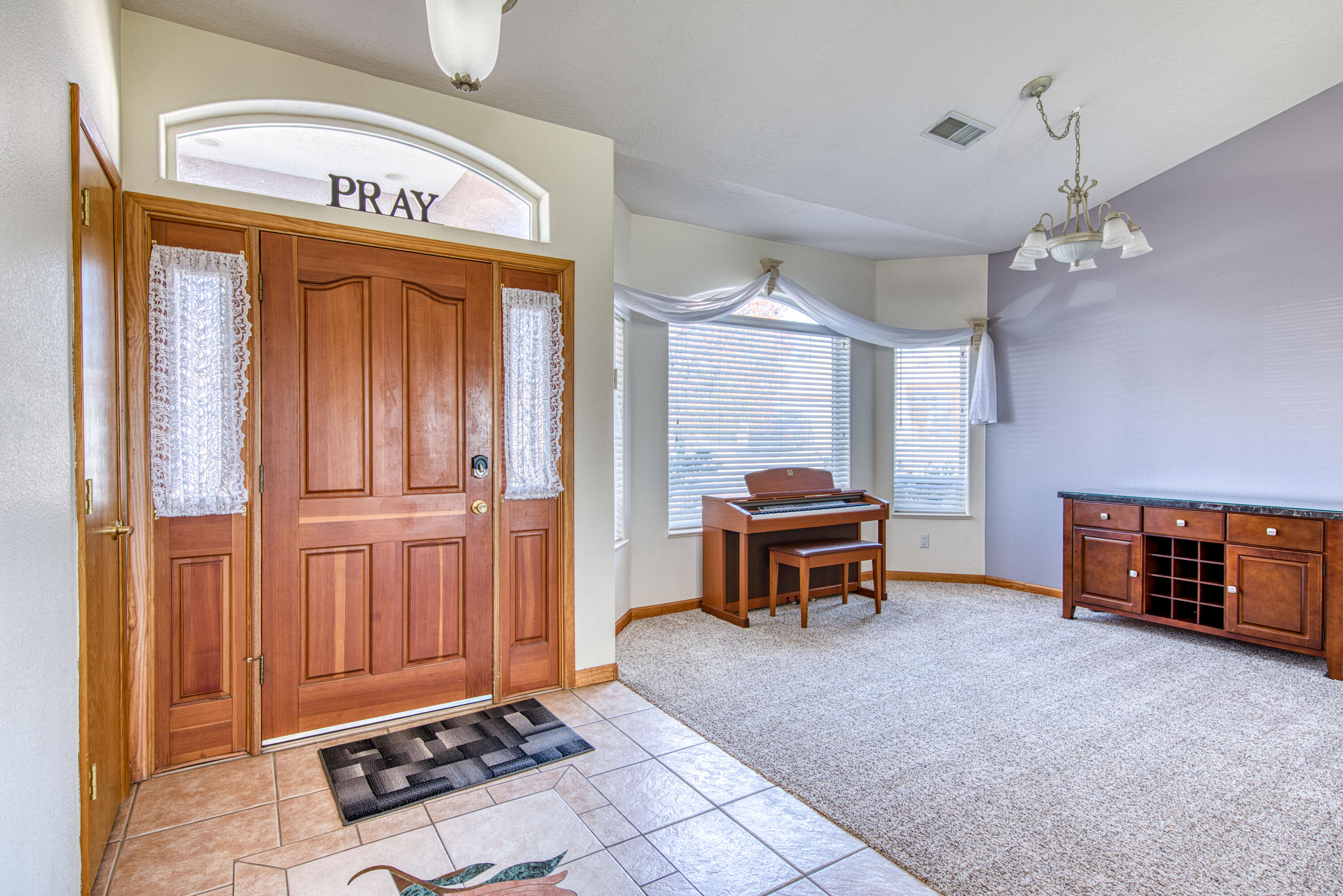 6732 Mariposa Place NW