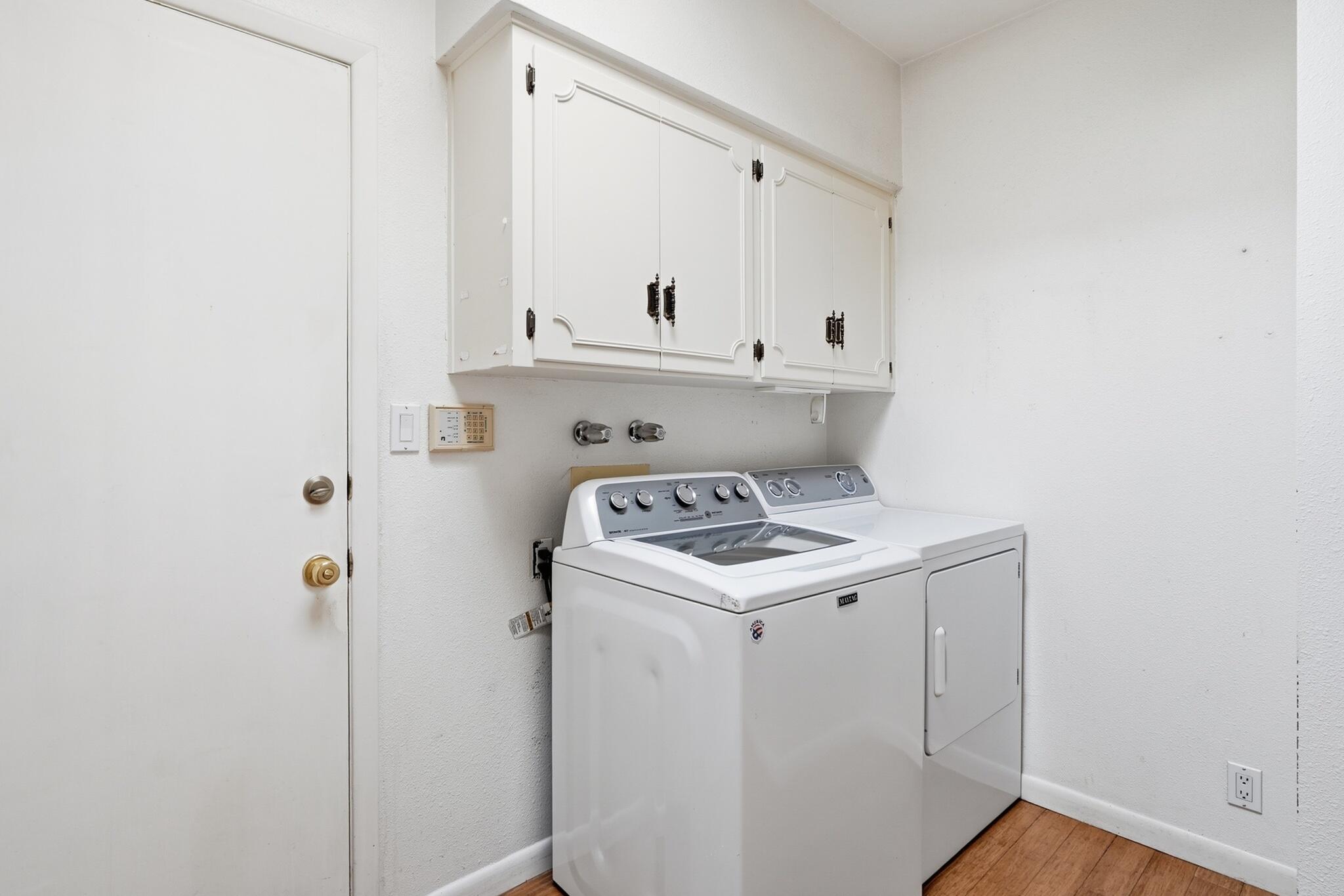 6908 Wildwood Court NE