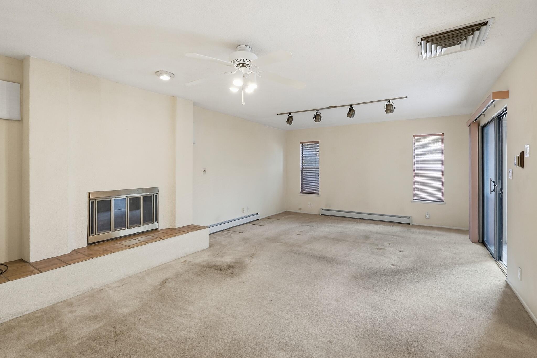 6908 Wildwood Court NE