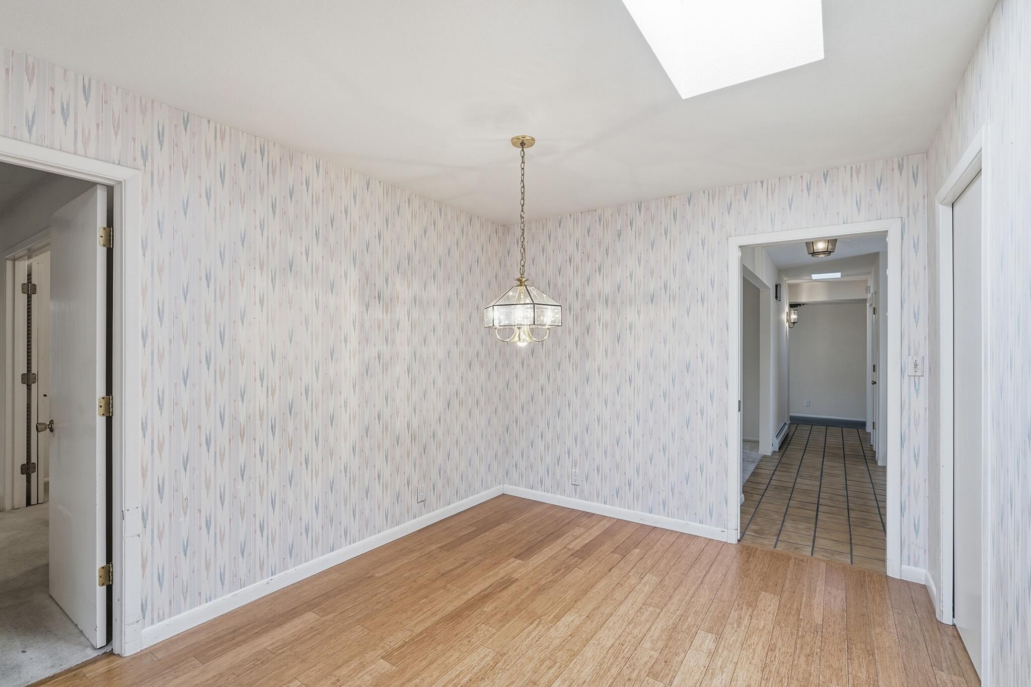 6908 Wildwood Court NE