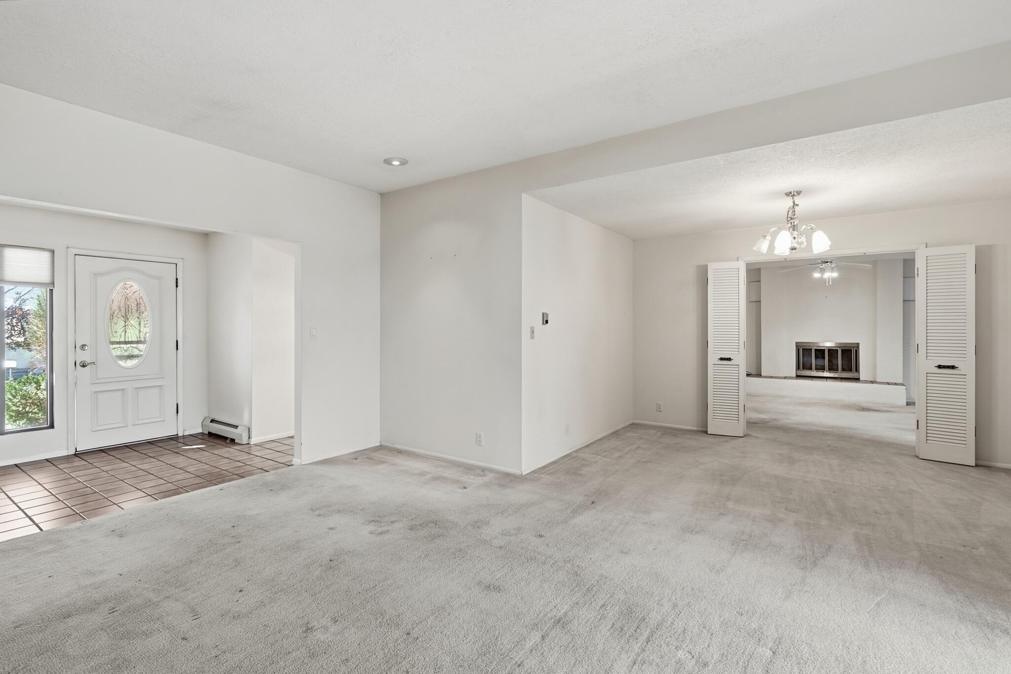 6908 Wildwood Court NE