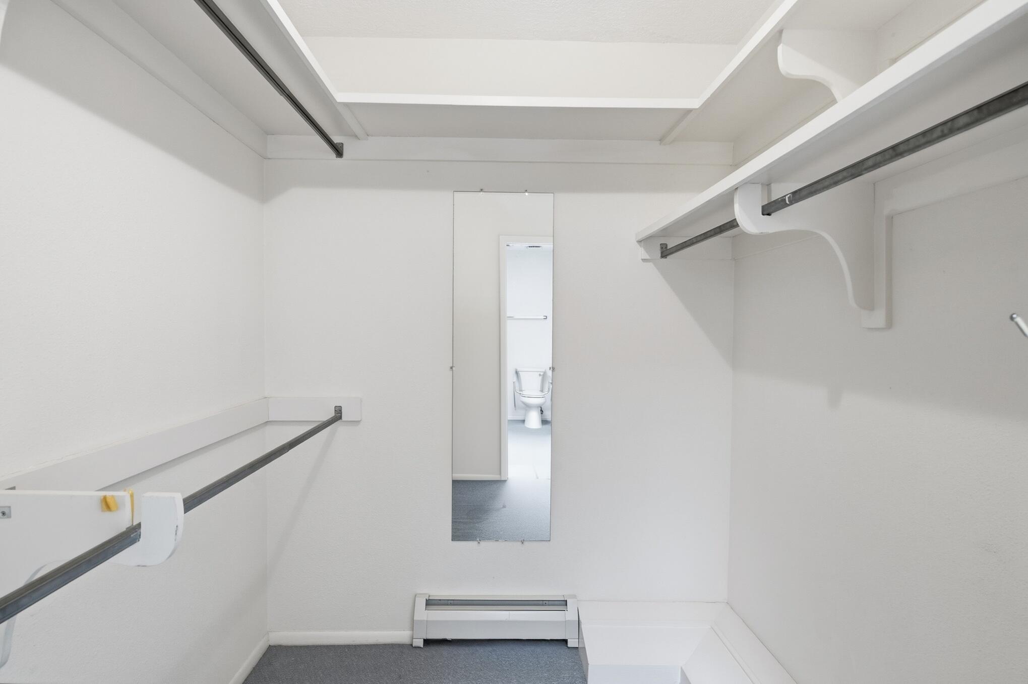 6908 Wildwood Court NE