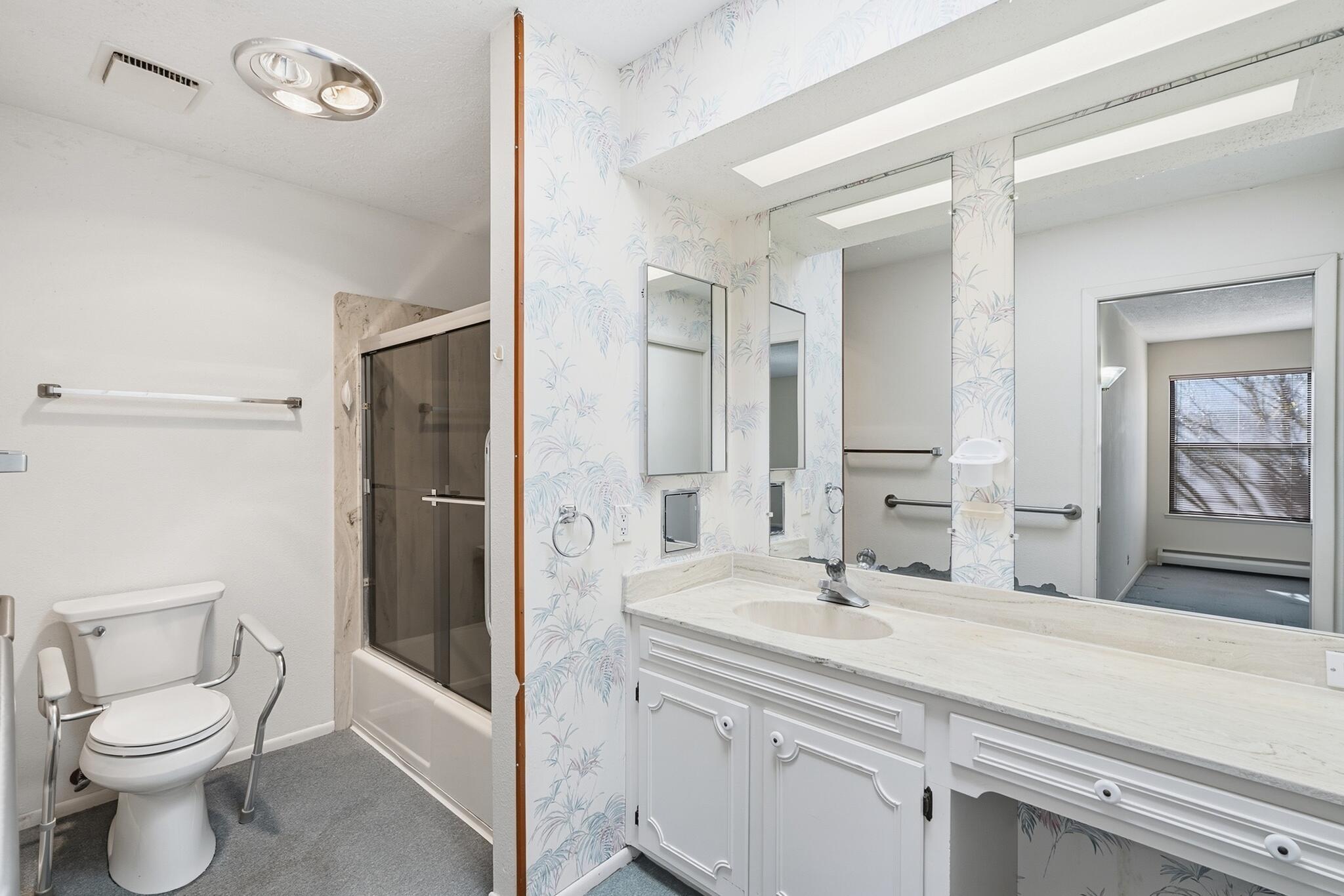 6908 Wildwood Court NE