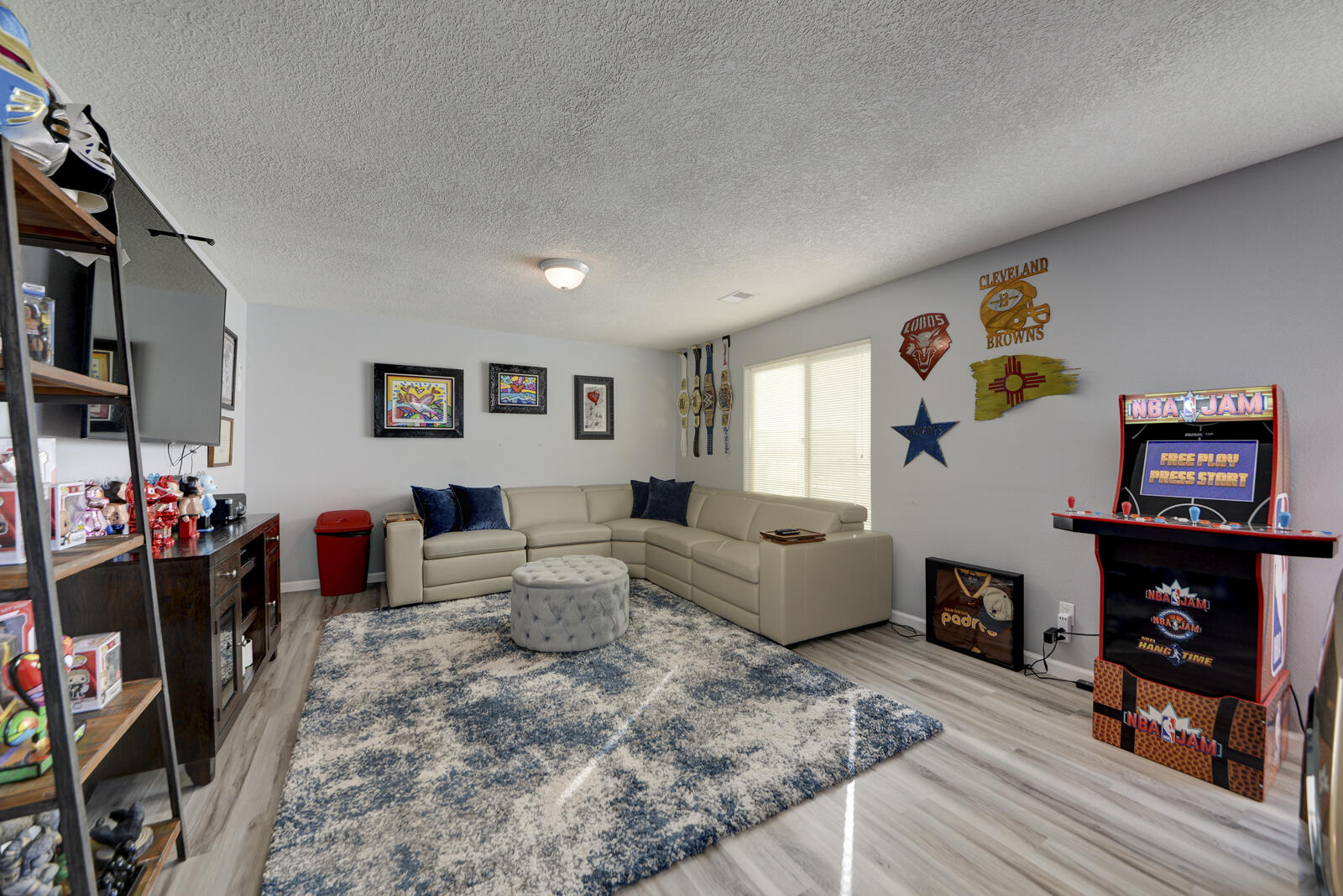 1324 Cirrus Drive NW