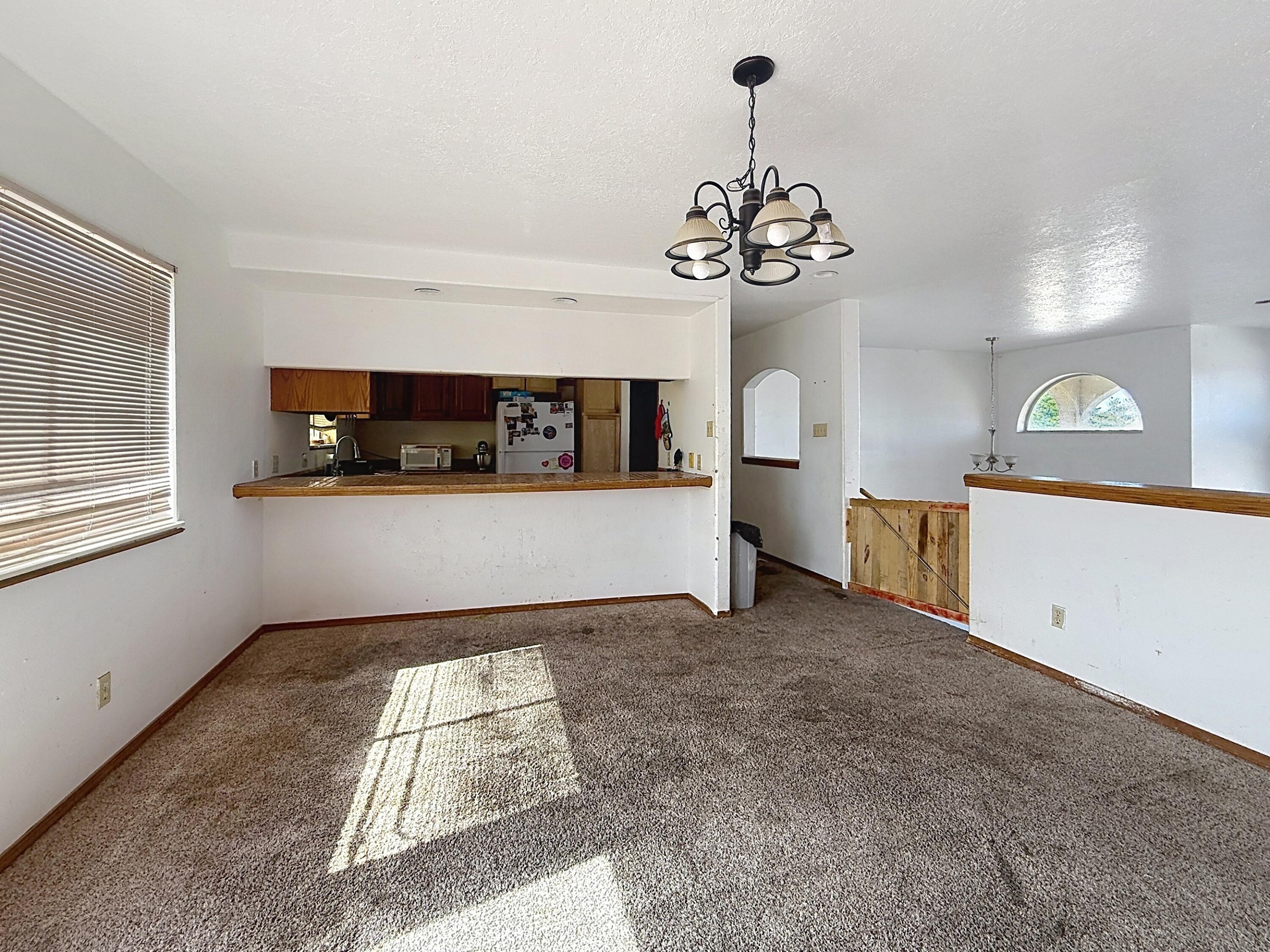1390 Mesa Ridge Drive SW