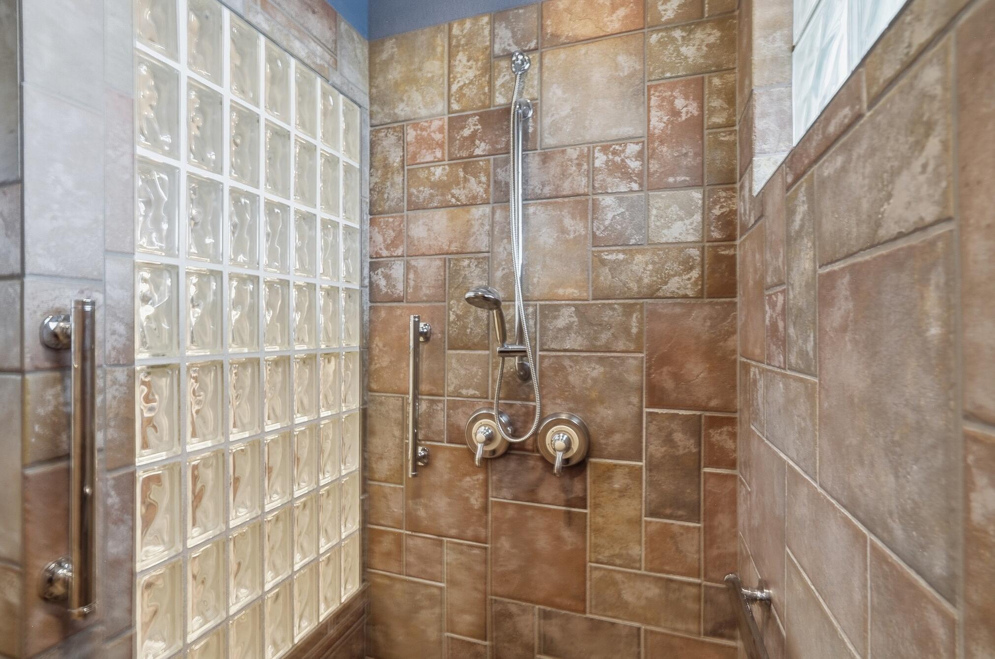 12 Tewa Court