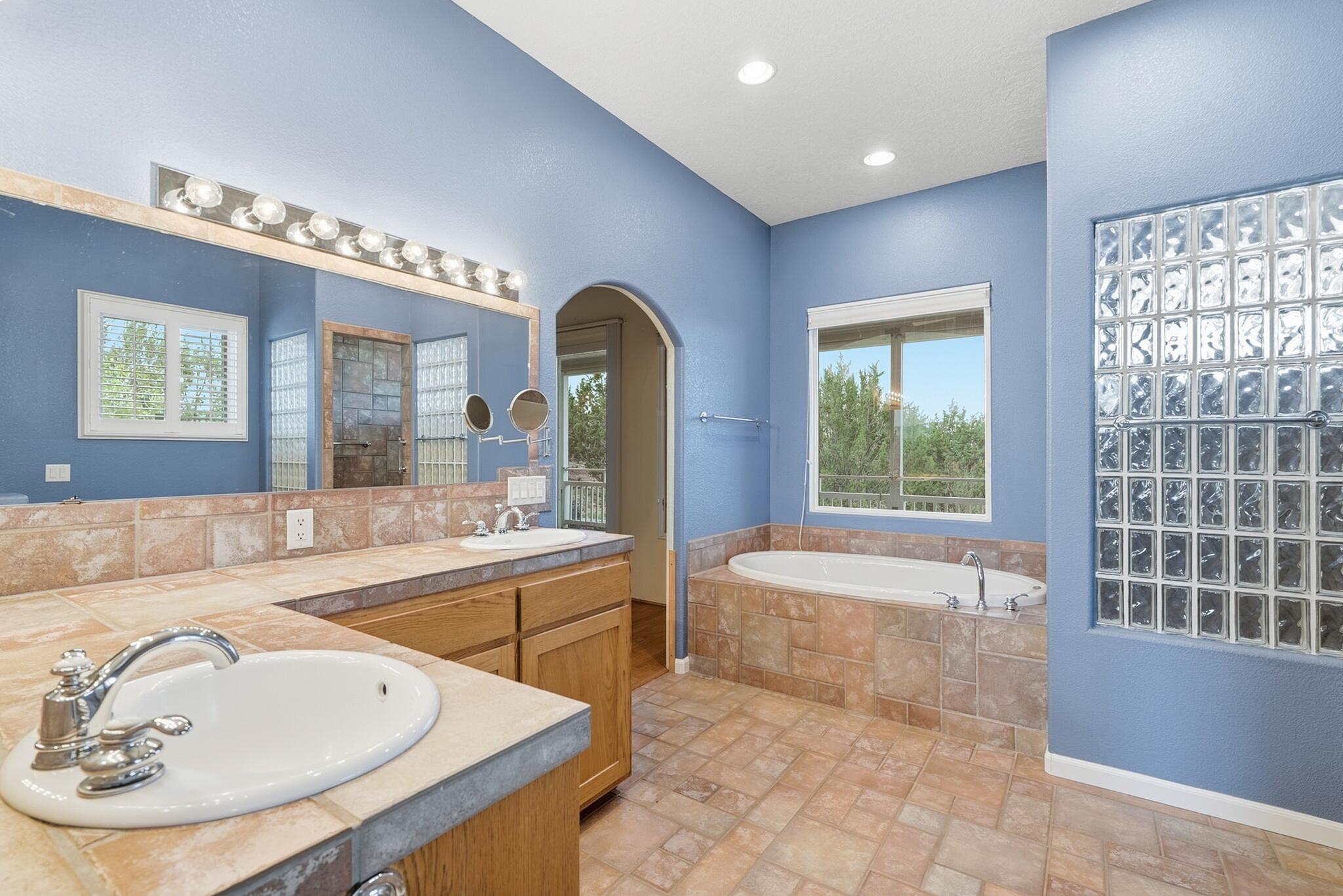 12 Tewa Court
