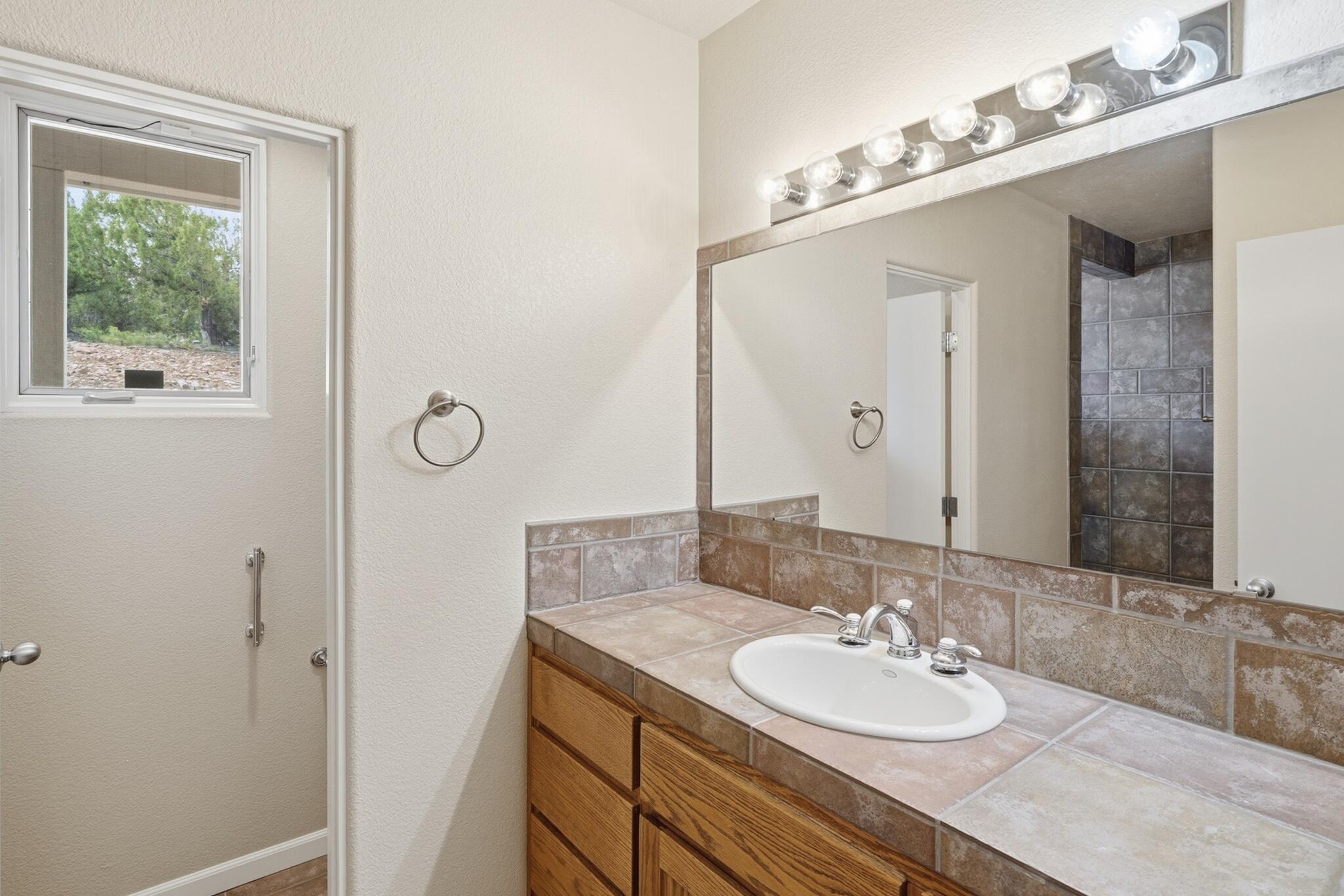 12 Tewa Court