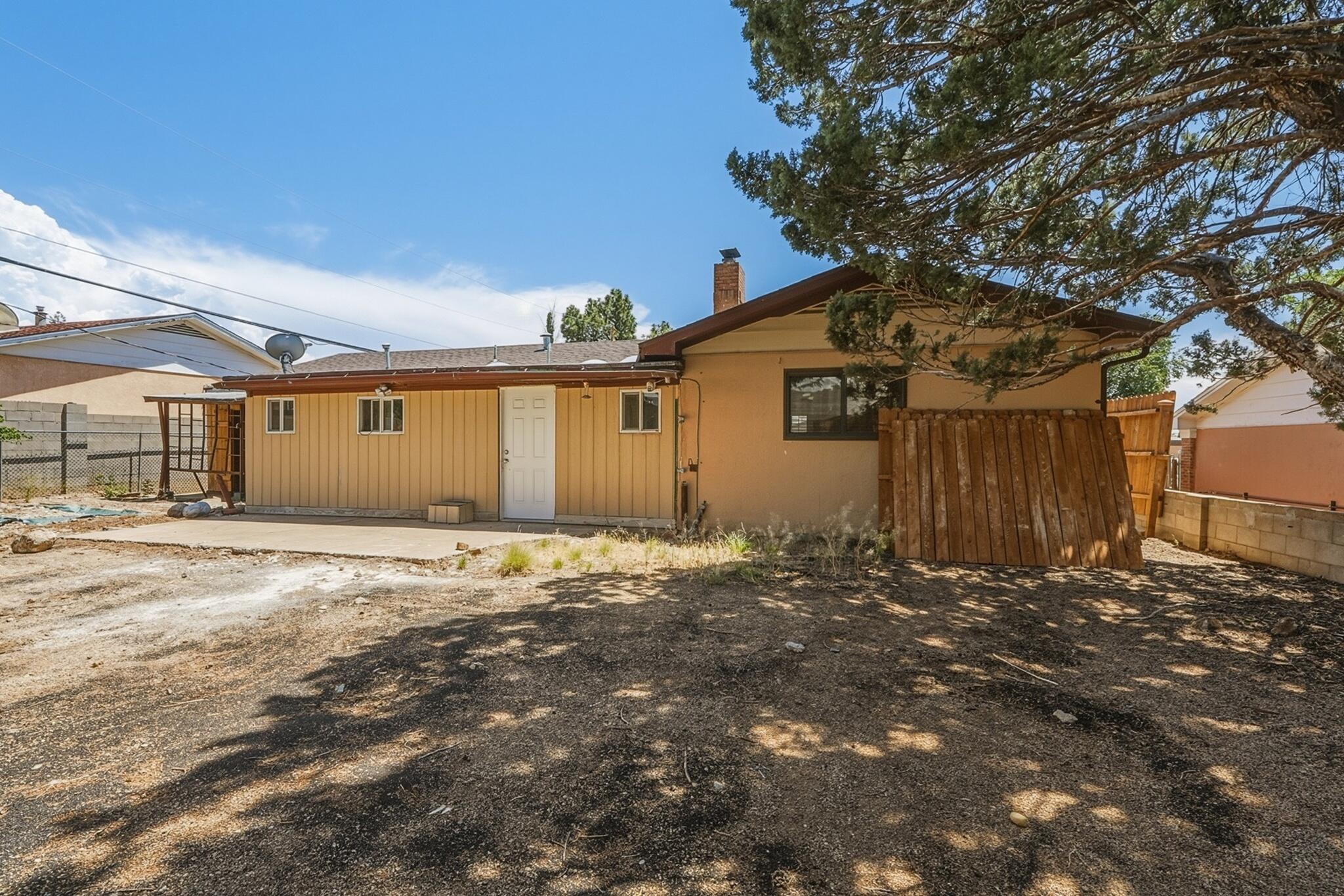 11509 Riviera Road NE