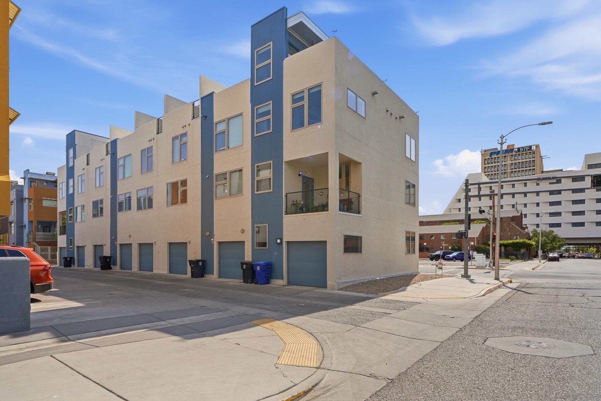 301 Platinum Street SW