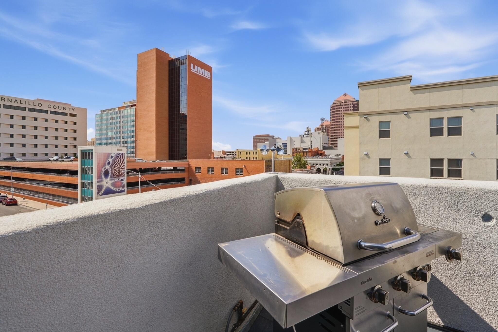 301 Platinum Street SW