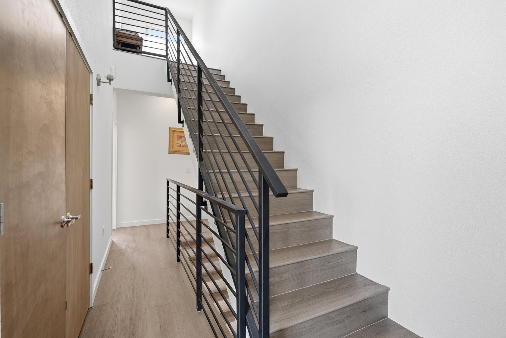 301 Platinum Street SW