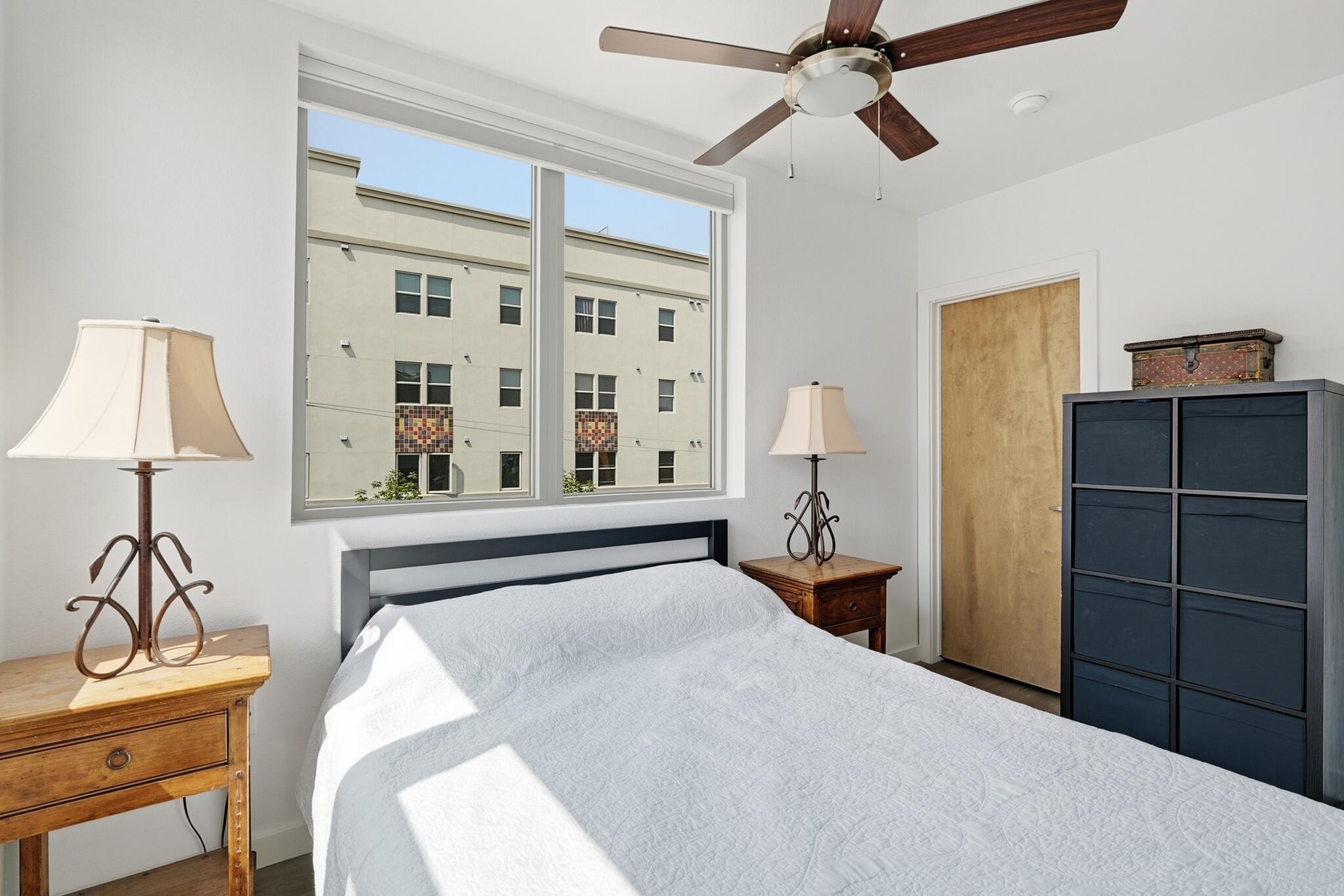 301 Platinum Street SW
