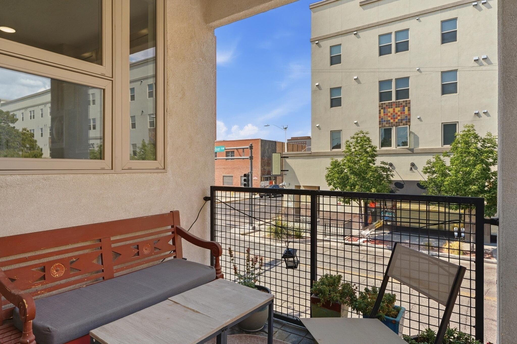 301 Platinum Street SW