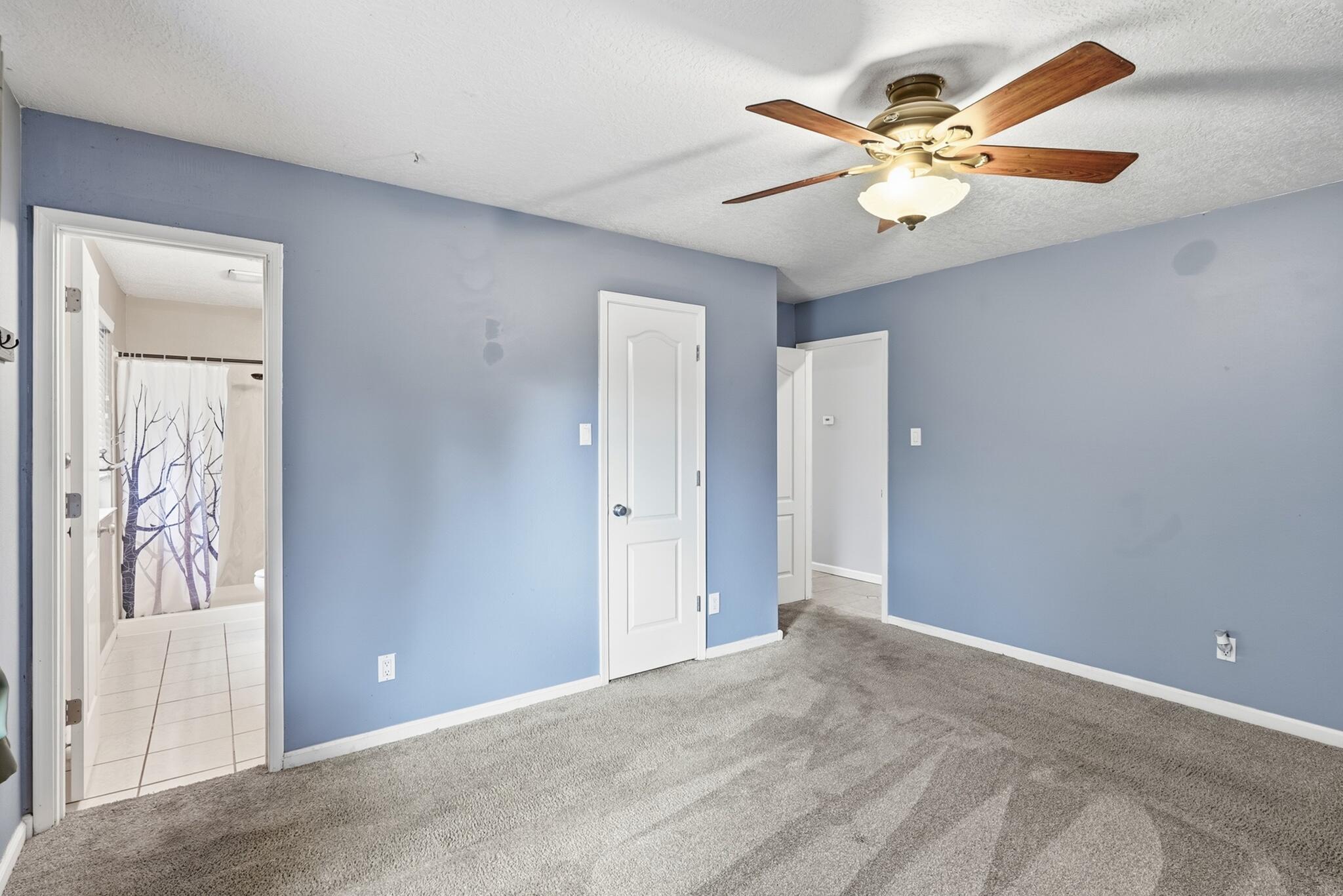 1425 32nd Circle SE