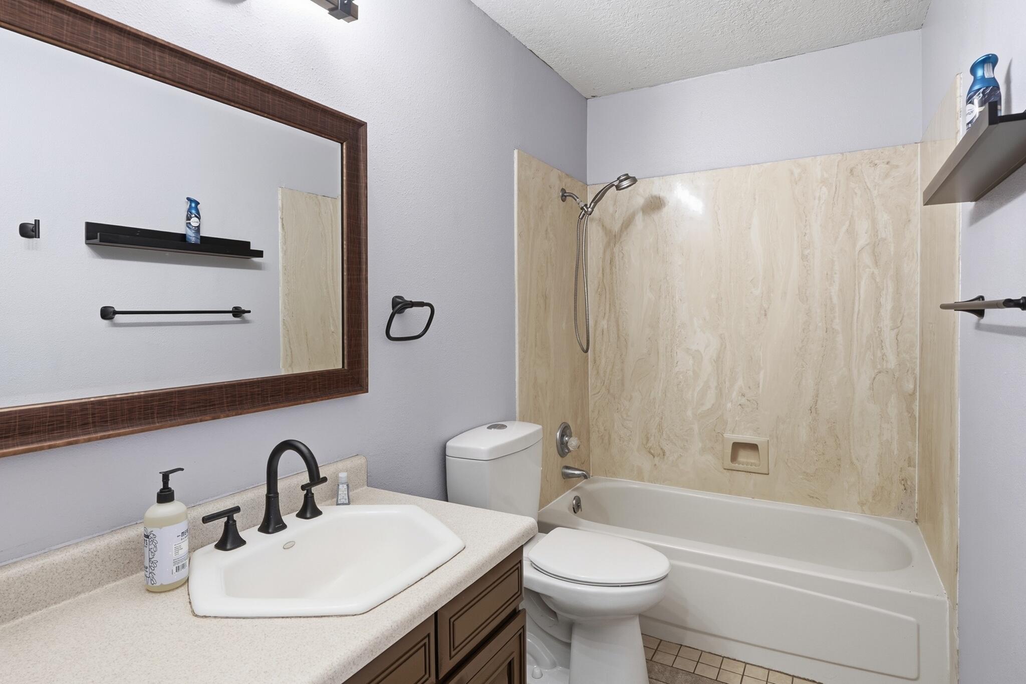 1425 32nd Circle SE