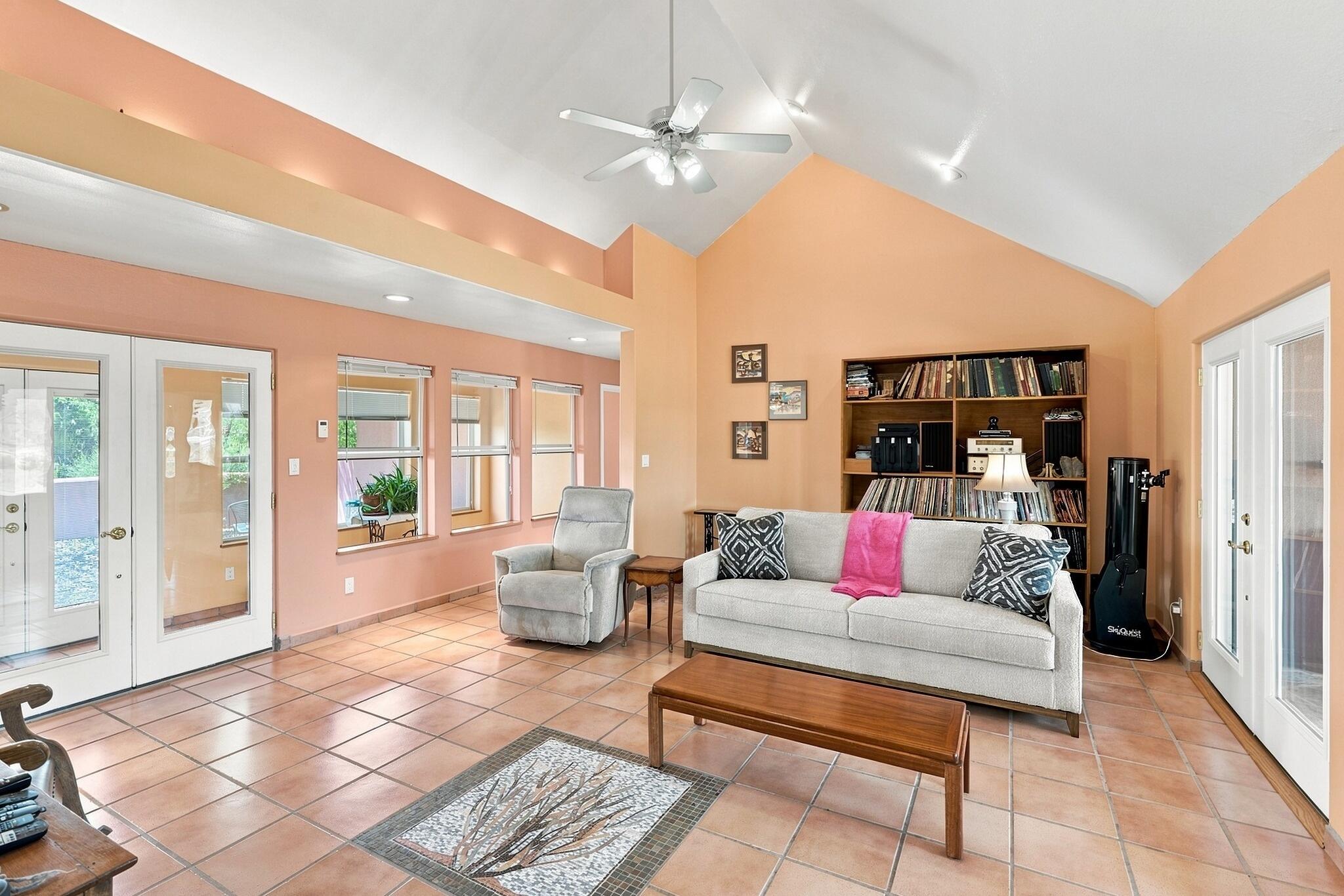3 Vista Drive