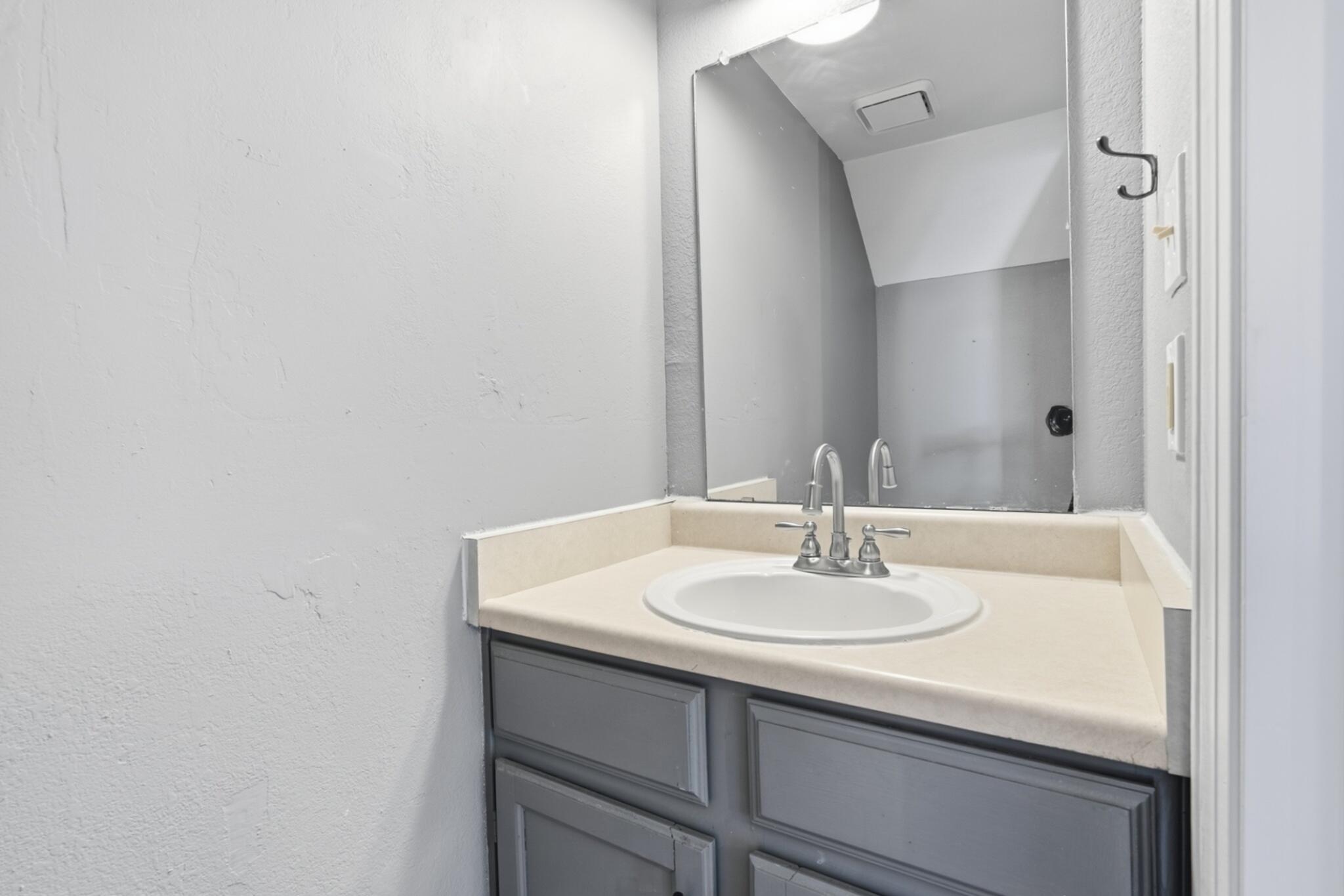 3301 Monroe Street NE UNIT G73