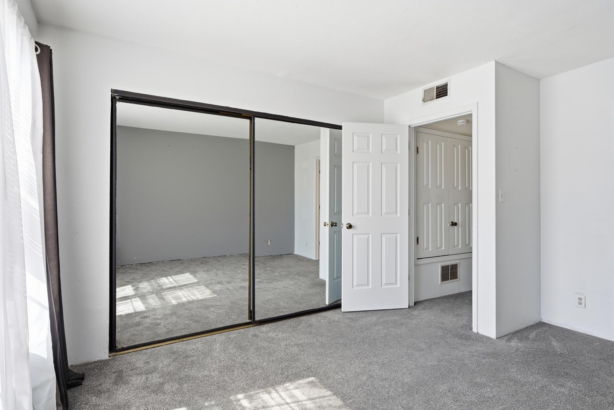 3301 Monroe Street NE UNIT G73