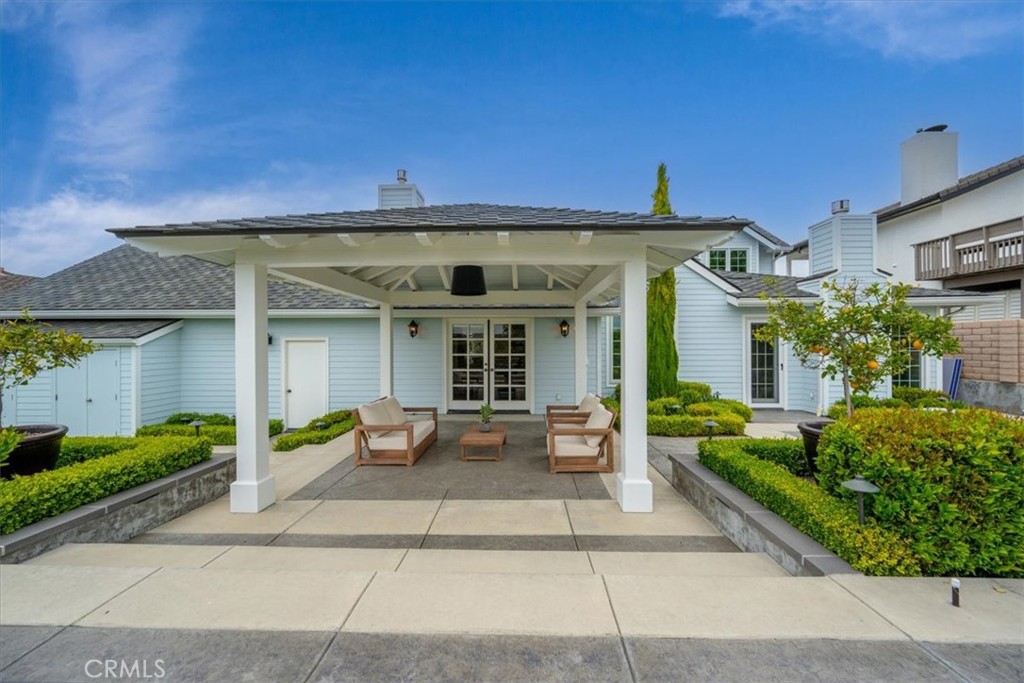 233 Elaine Way