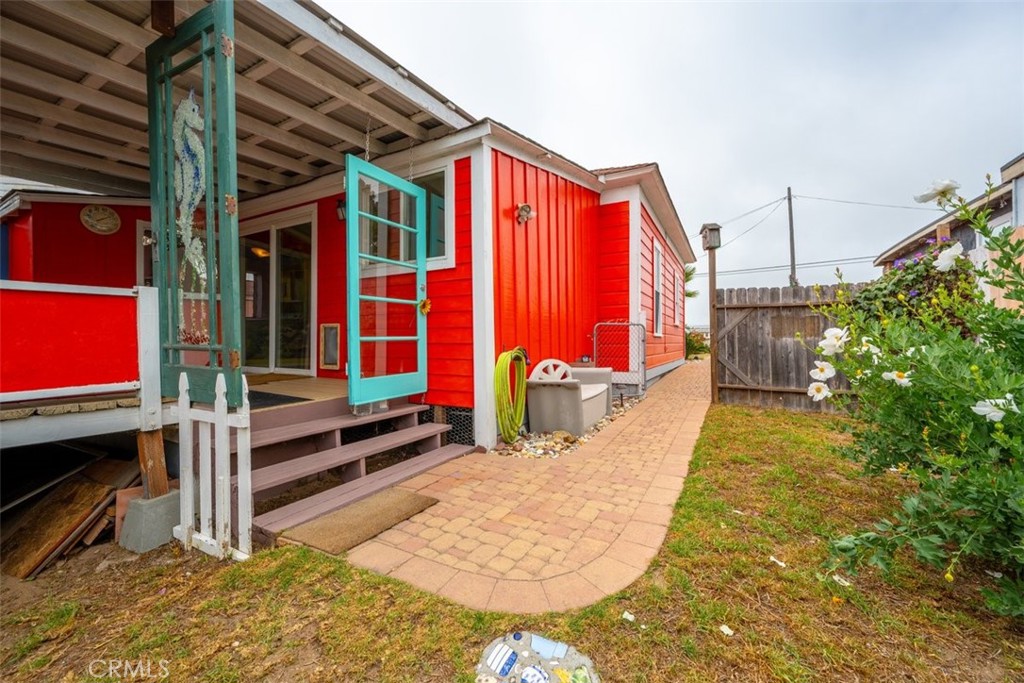 1780 Paso Robles Street