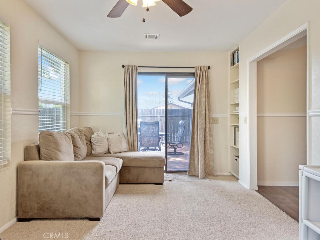 1008 Nanette Lane
