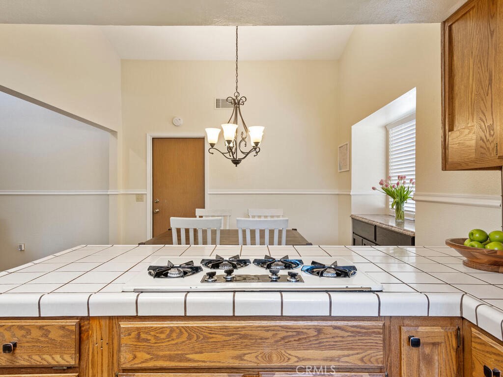 1008 Nanette Lane
