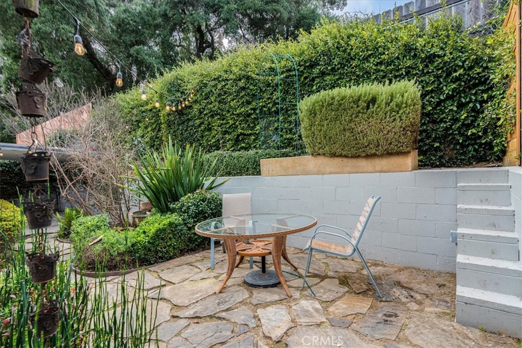 4534 Mananita Avenue