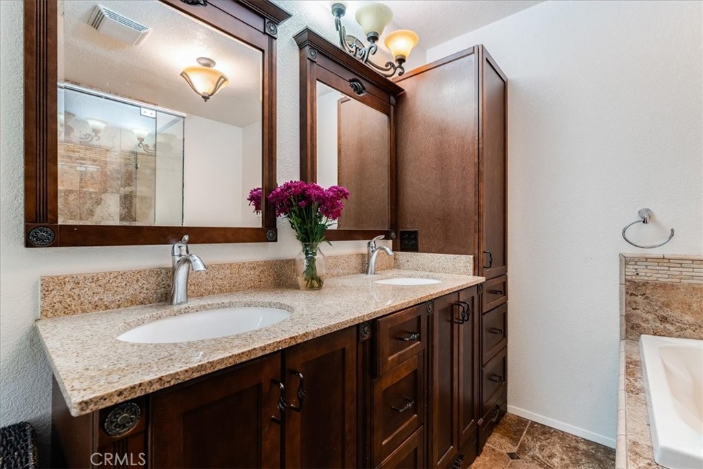 4534 Mananita Avenue