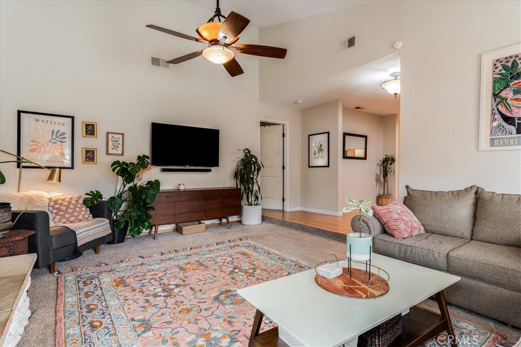 4534 Mananita Avenue