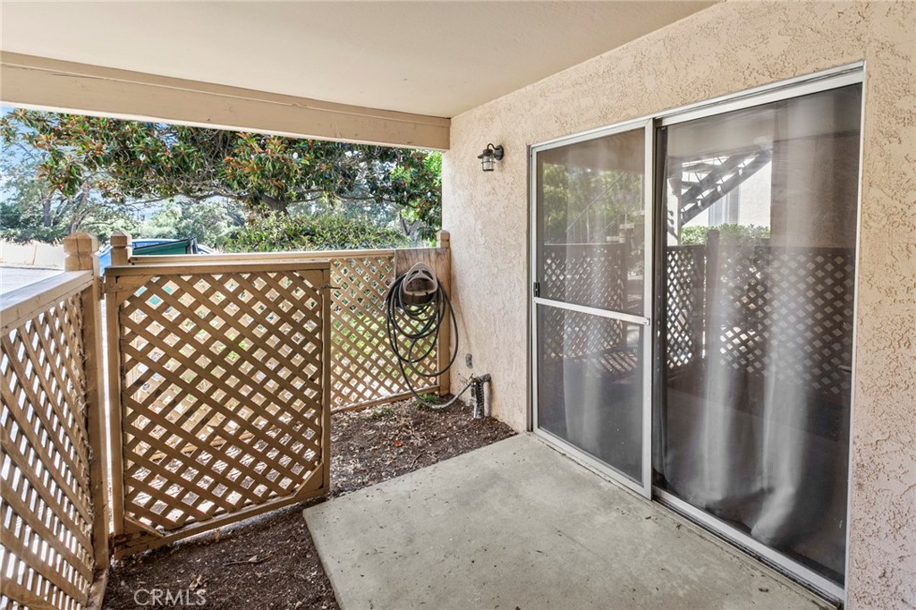 5525 Capistrano Avenue 17
