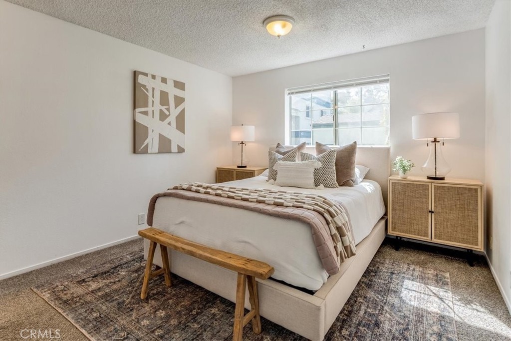 1025 Southwood
