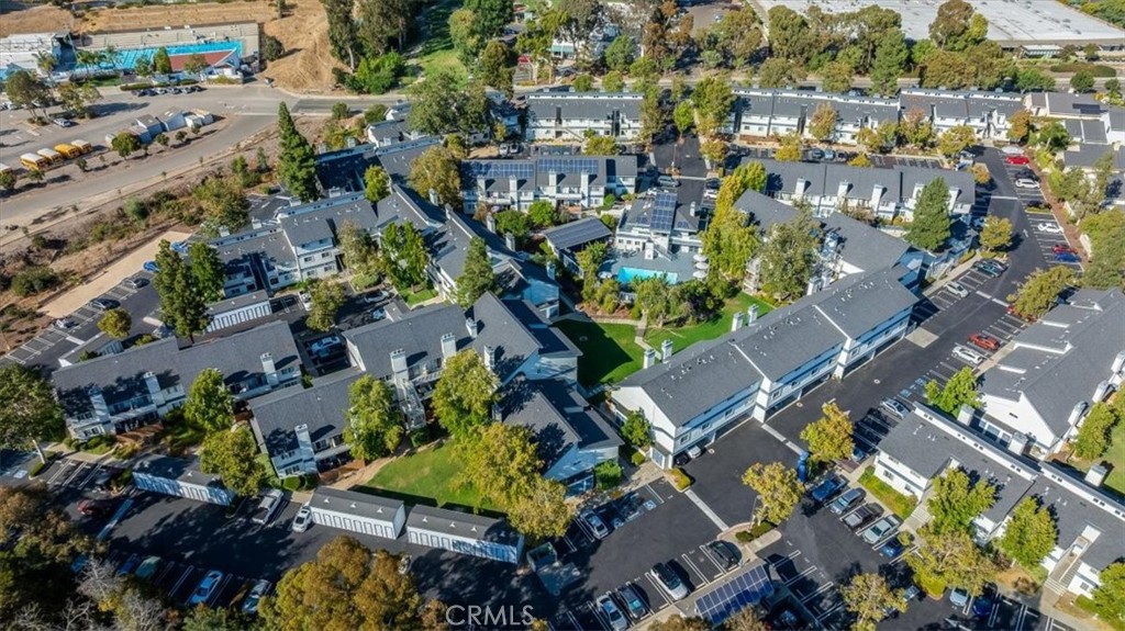 1025 Southwood