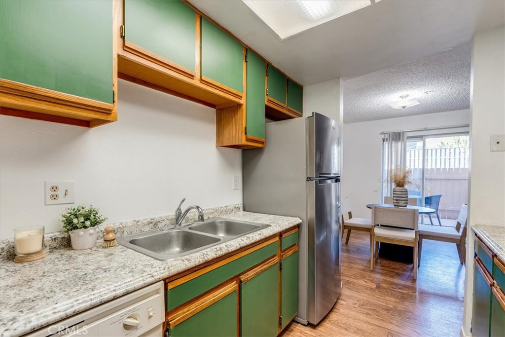 1025 Southwood