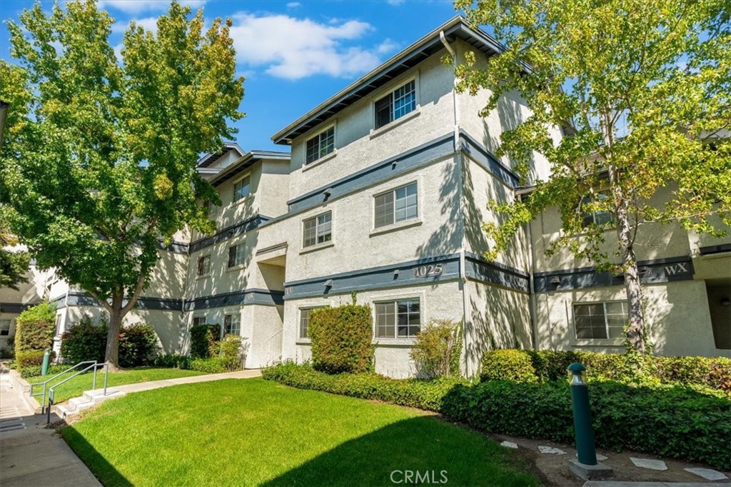 1025 Southwood