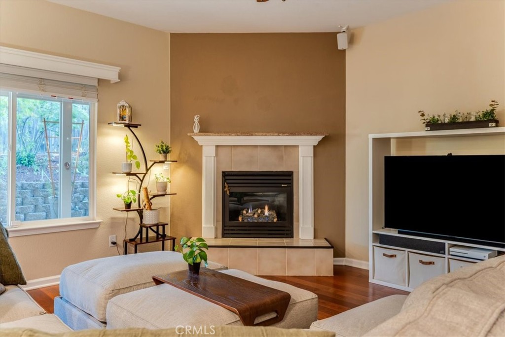 322 Montebello Oaks