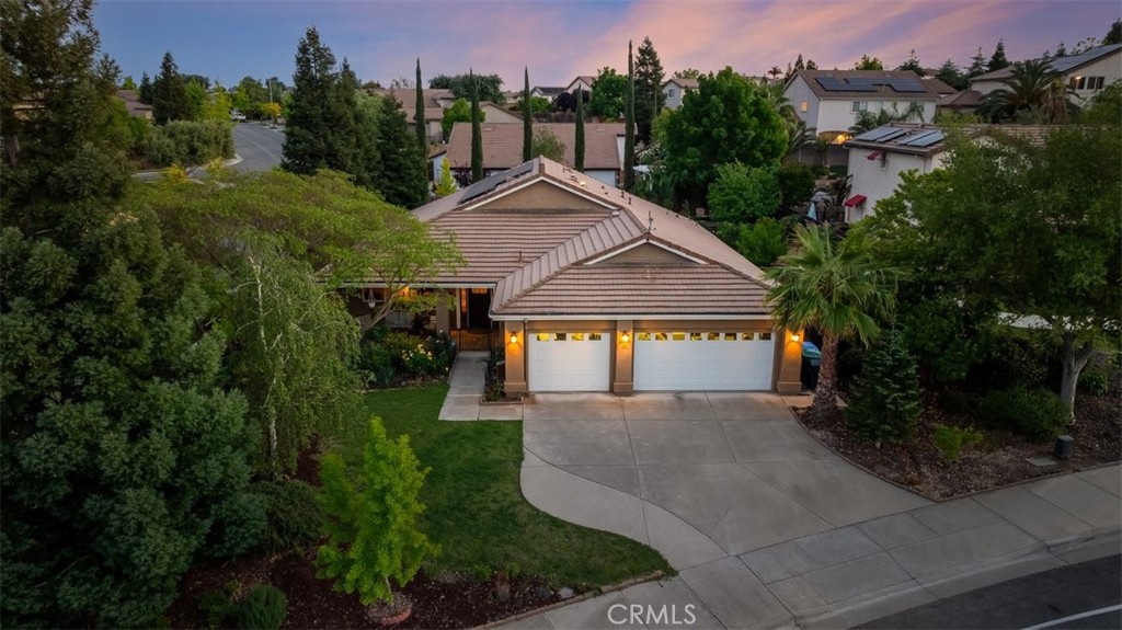 322 Montebello Oaks