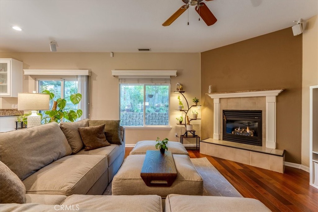 322 Montebello Oaks