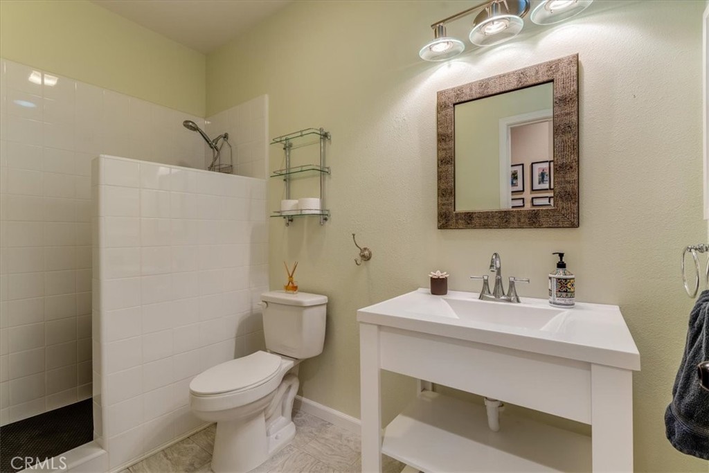 322 Montebello Oaks