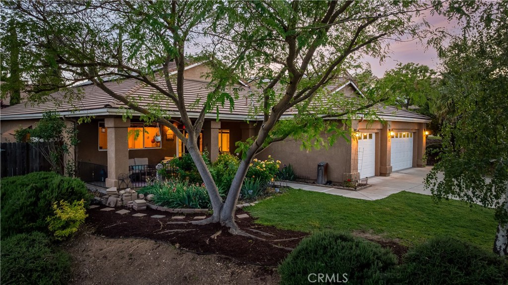 322 Montebello Oaks