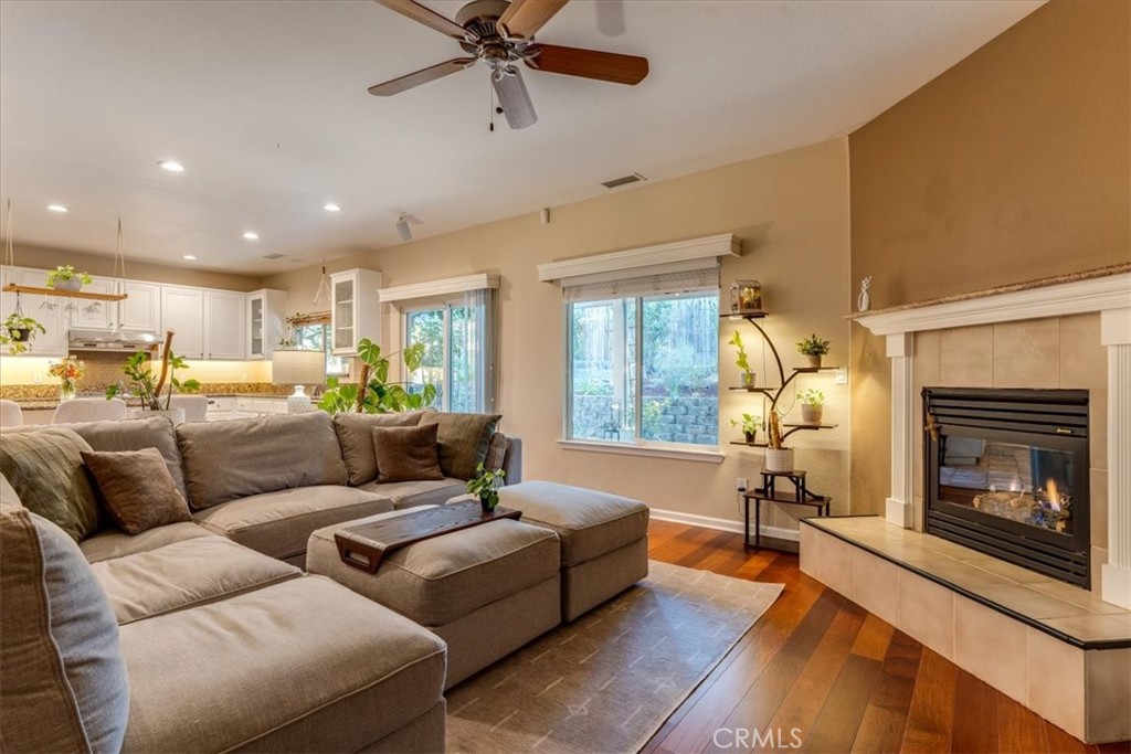 322 Montebello Oaks