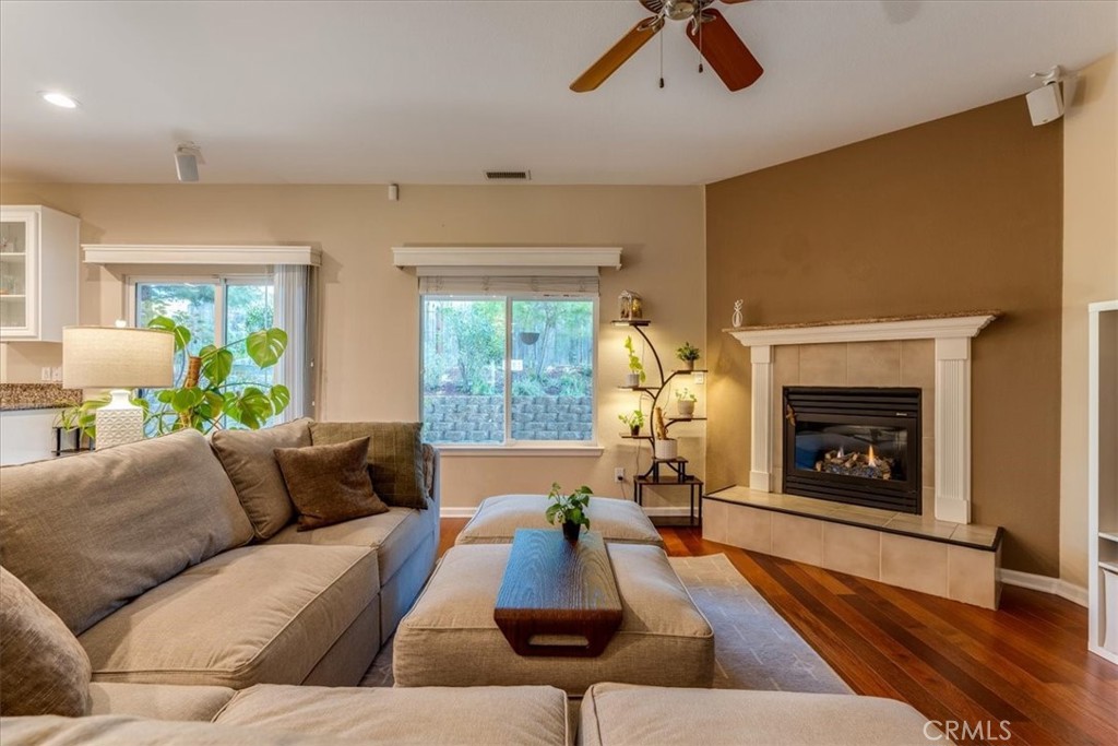 322 Montebello Oaks