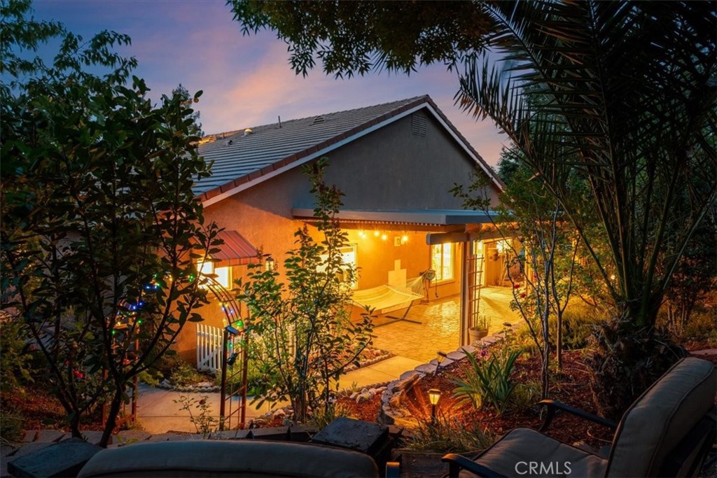 322 Montebello Oaks