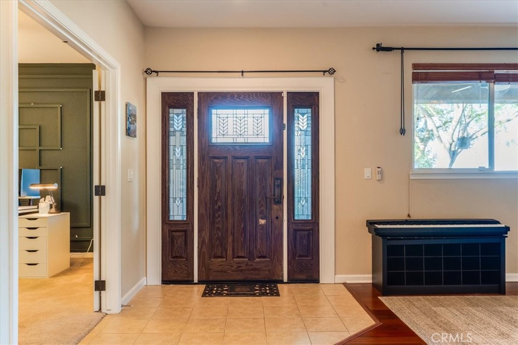 322 Montebello Oaks