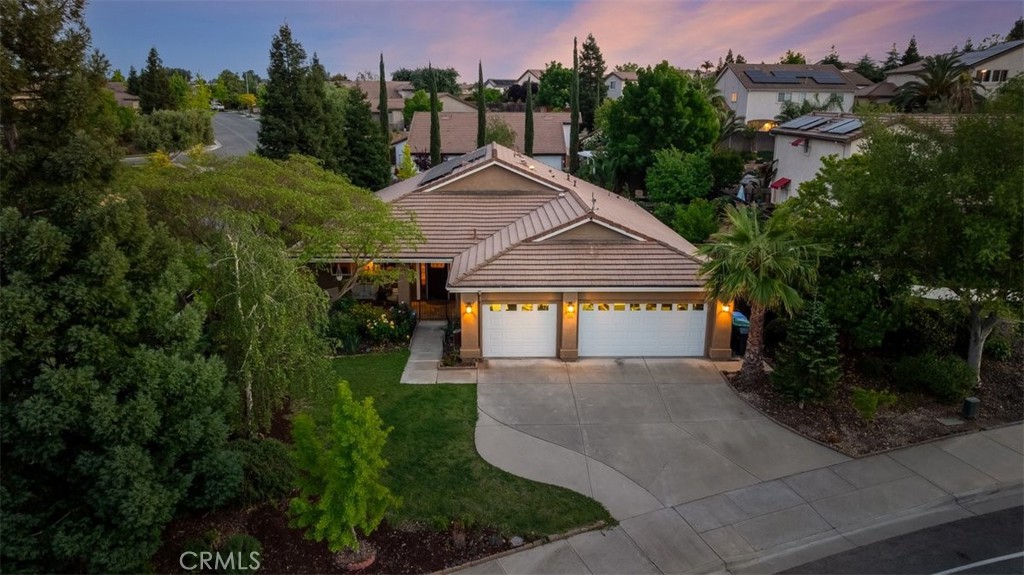 322 Montebello Oaks