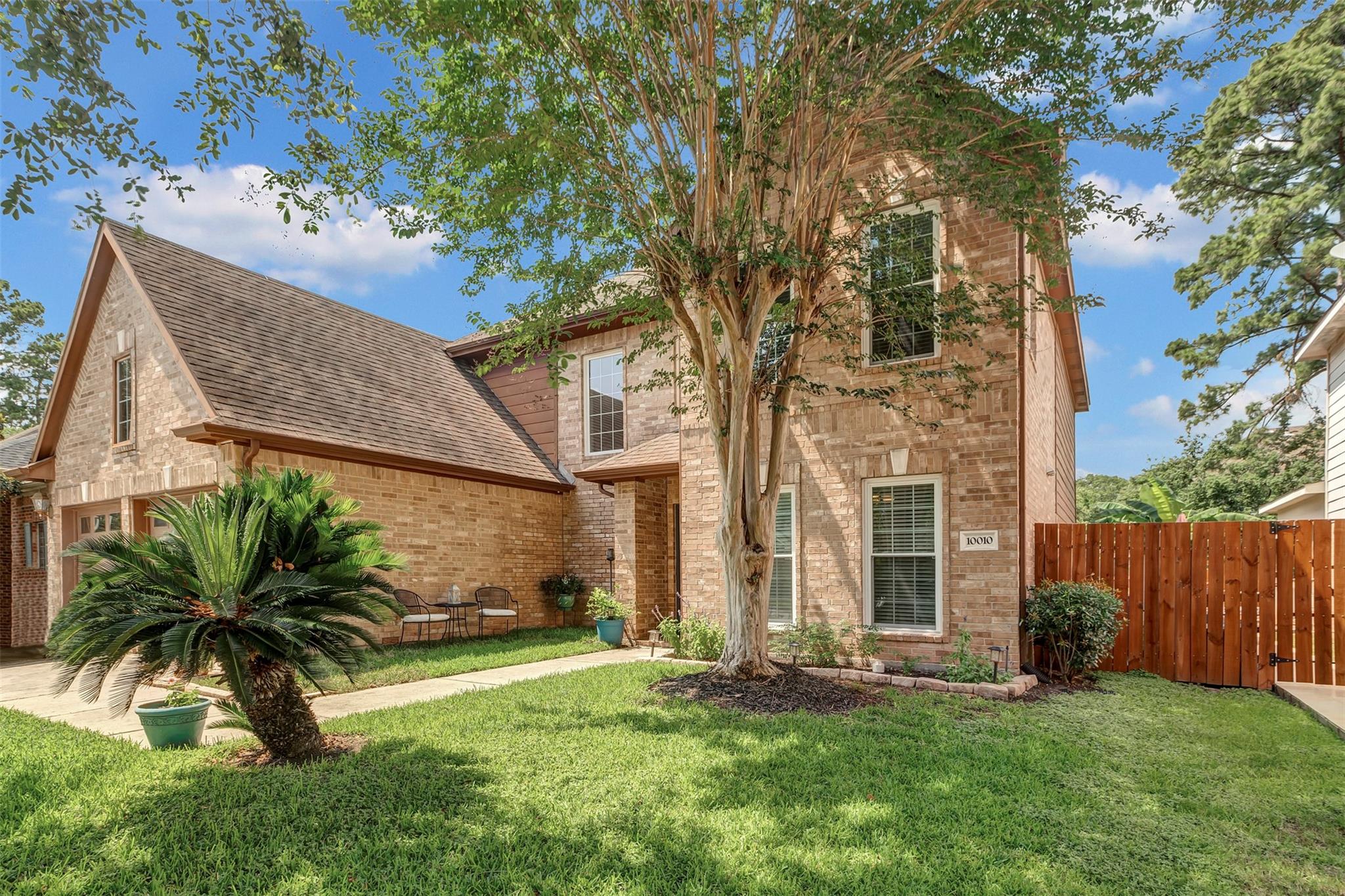 10010 Silverwood Way